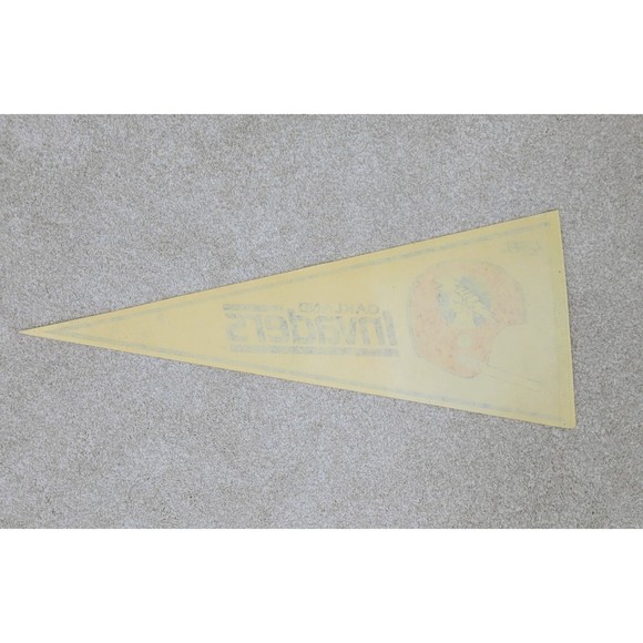 Vtg Oakland Invaders Felt Pennant USFL Football 1982 Rare - Picture 2 of 5